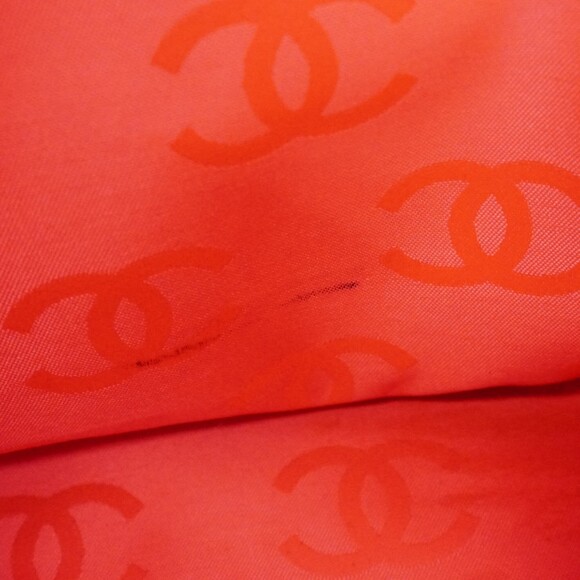 CHANEL Black Lambskin Leather Tote Bag - Picture 12 of 16